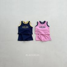 Load image into Gallery viewer, BLACKBEAN KIDS GARLAND SET* Preorder