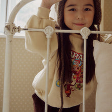 將圖片載入到圖庫檢視器中，BYMIMI 兒童遊行運動衫**預購