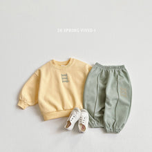 將圖片載入到圖庫檢視器中，VIVID KIDS 擁抱上衣和下裝套裝*預購