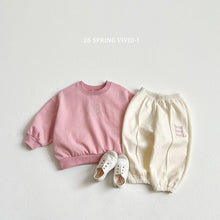 將圖片載入到圖庫檢視器中，VIVID KIDS 擁抱上衣和下裝套裝*預購