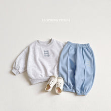 將圖片載入到圖庫檢視器中，VIVID KIDS 擁抱上衣和下裝套裝*預購