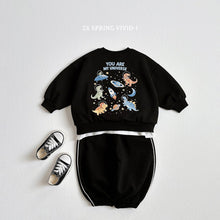 將圖片載入到圖庫檢視器中，VIVID KIDS UNIVERSE 衛衣*預購