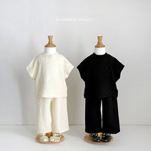 Load image into Gallery viewer, VIVID KIDS SUMMER CASUAL TOP BOTTOM SET *PREORDER