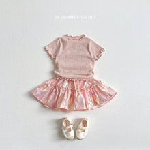 Load image into Gallery viewer, VIVID KIDS NECK FRILL TEE*PREORDER