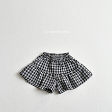Load image into Gallery viewer, VIVID KIDS FLARE SHORTS*PREORDER