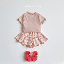 Load image into Gallery viewer, VIVID KIDS FLARE SHORTS*PREORDER