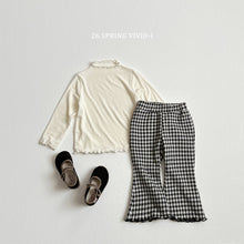 將圖片載入圖庫檢視器中，VIVID KIDS 簡約高領衫*預購