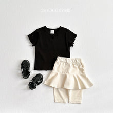 Load image into Gallery viewer, VIVID KIDS STRIPE FRILL TEE*PREORDER