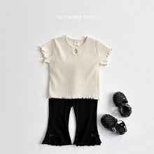 Load image into Gallery viewer, VIVID KIDS STRIPE FRILL TEE*PREORDER