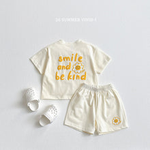 Load image into Gallery viewer, VIVID KIDS BE KIND SET*PREORDER