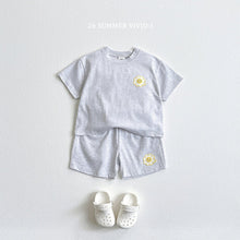 Load image into Gallery viewer, VIVID KIDS BE KIND SET*PREORDER