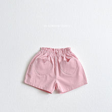 Load image into Gallery viewer, VIVID KIDS HEART POCKET SHORTS*PREORDER