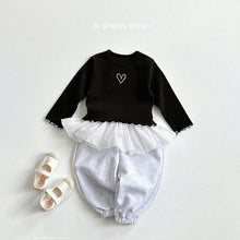 Load image into Gallery viewer, VIVID KIDS HEART EMBROIDERY WAVE TEE*PREORDER