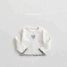 Load image into Gallery viewer, VIVID KIDS HEART EMBROIDERY WAVE TEE*PREORDER