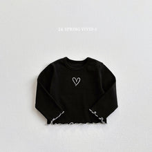 Load image into Gallery viewer, VIVID KIDS HEART EMBROIDERY WAVE TEE*PREORDER