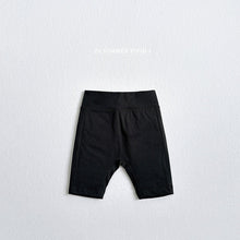Load image into Gallery viewer, VIVID KIDS CASUAL BIKE SHORT*PREORDER