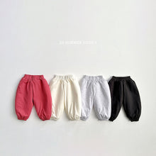 Load image into Gallery viewer, VIVID KIDS HEART PANTS*PREORDER