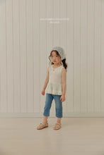 Load image into Gallery viewer, MEL KIDS SUMMER DENIM CAPRI PANTS*PREORDER
