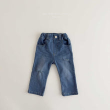 Load image into Gallery viewer, MEL KIDS SUMMER DENIM CAPRI PANTS*PREORDER
