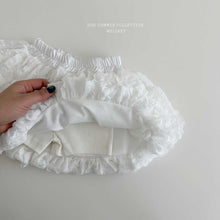 Load image into Gallery viewer, MEL KIDS SUMMER BUBBLE SHORTS*PREORDER