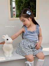 Load image into Gallery viewer, POISSON KIDS FRILL SLEEVELESS TOP**PREORDER
