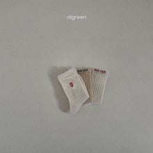 Load image into Gallery viewer, DIGREEN Butter socks set of 3* Preorder