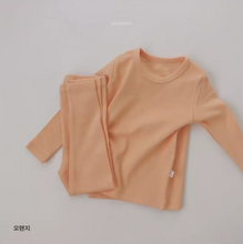 Load image into Gallery viewer, PEEKABO Spring Easywear Top Bottom Set * Preorder