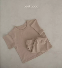 將圖像加載到圖庫查看器中，PEEKABO KIDS Magarine 上下套裝* 預購